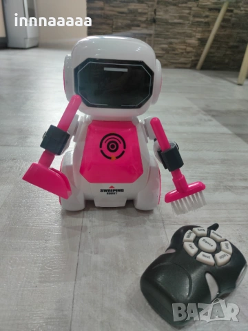 Забавен робот за момиче