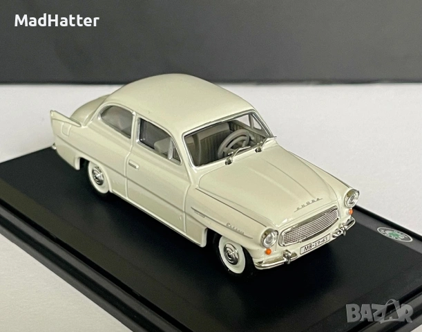 Skoda Octavia / Шкода Октавия -  1/43 - Abrex, снимка 2 - Колекции - 54839403