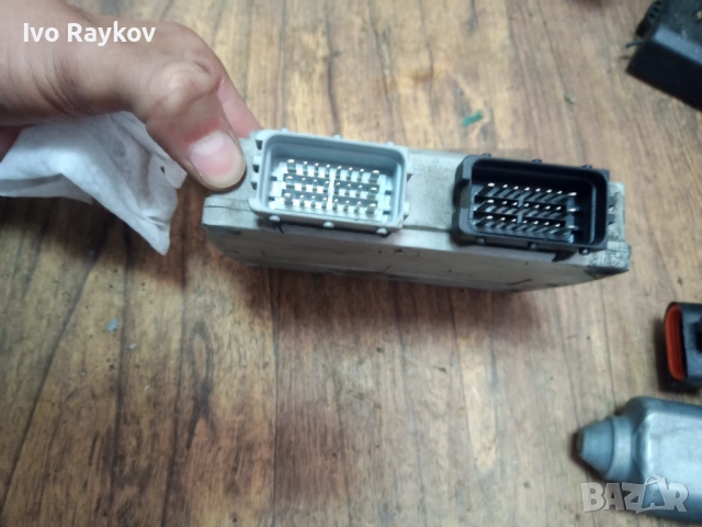 Vega 2 , ECU , Gaz за 4 цил., снимка 2 - Части - 54909256