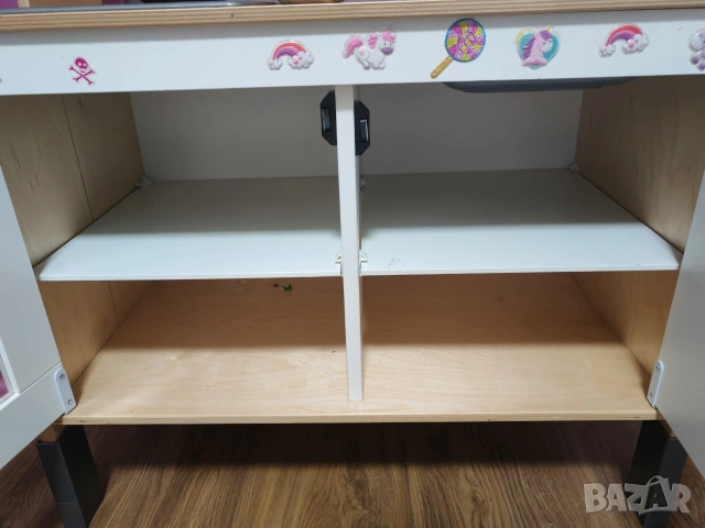 Детска дървена кухня IKEA DUKTIG + оригинални аксесоари IKEA, снимка 3 - Играчки за стая - 55118568