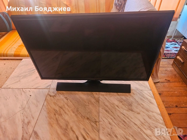 Телевизор Samsung T28E310EW