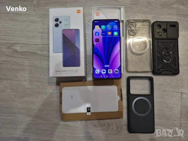 Xiaomi Redmi Note 13 Pro+ 5G 256GB в отлично състояние – като нов.