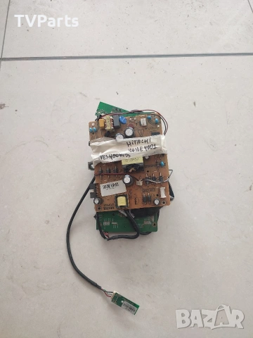 Телевизор Hitachi 40HE4001 на части