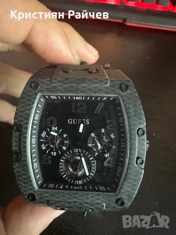Часовник Guess-черен