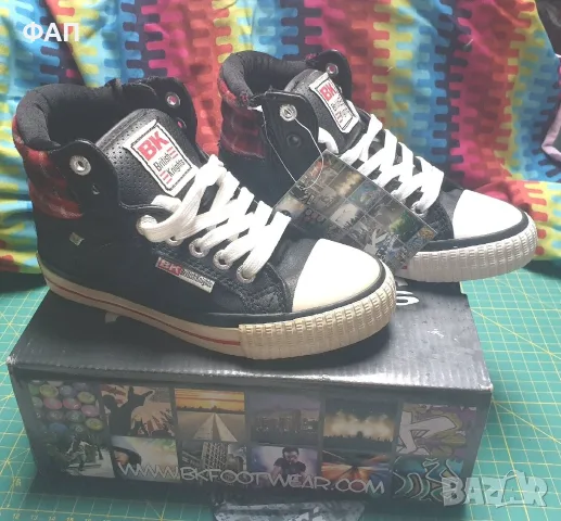 BritishKnights Black/Red Trainers Size EU29, детски , нови в кутия