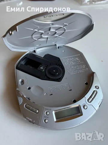 CD MP3 дискмен Sony, снимка 2 - MP3 и MP4 плеъри - 55537793