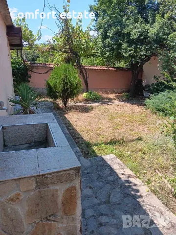 Продава две къщи в едно дворно място - гр. Павел баня, снимка 17 - Къщи - 54382790