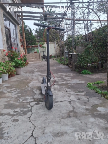 Електрическа тротинетка Xiaomi – запазена, готова за каране, снимка 2 - Велосипеди - 54180813
