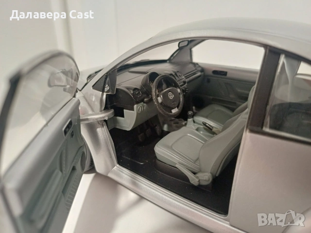 1/18 Volkswagen New Beetle Solido , снимка 11 - Колекции - 54198052