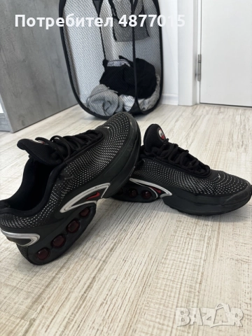Обувки Nike air max dn в много добро състояние!, снимка 6 - Маратонки - 55530444