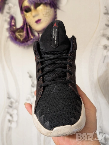 маратонки Nike JUMPMAN DIAMOND MID номер 40 ,5 , снимка 15 - Маратонки - 54635701
