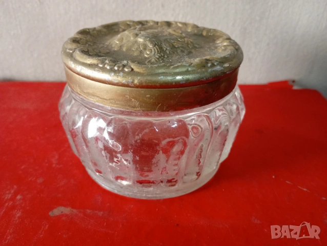 Винтидж бурканче