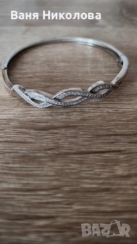 Твърда сребърна гривна 