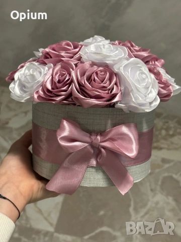 Букети и кутии от сатенени рози, снимка 2 - Декорация за дома - 54308311