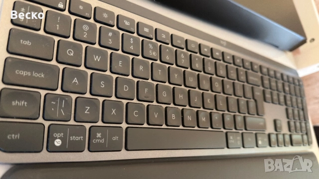 Logitech MX Keys Plus – като нова, пълен комплект, снимка 5 - Клавиатури и мишки - 54537365