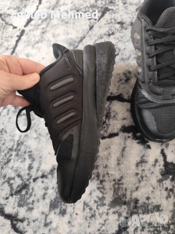 оригинални маратонки Адидас , снимка 3 - Маратонки - 54213620