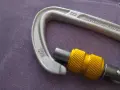 карабинер Singing Rock Colt Screw с винтова муфа за заключване.нов, снимка 6