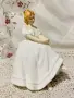 порцеланова статуетка , снимка 2