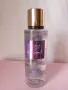 Парфюмен боди мист спрей Victoria's secrets 250 мл. Love spell, Escape, снимка 3