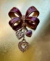 Винтидж брошка MONET „Burgundy Bow“ САЩ, 1980–те години, снимка 1