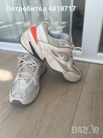 Nike, снимка 2 - Дамски ежедневни обувки - 54439277