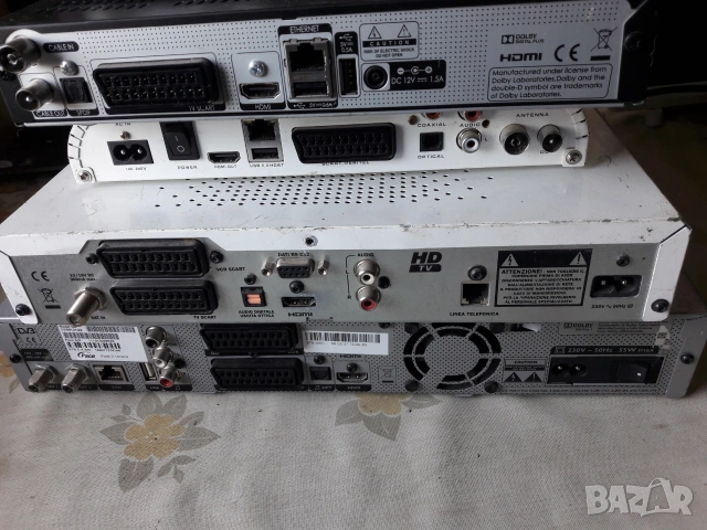 Сателитни приемници HDMI, снимка 3 - Приемници и антени - 55046688
