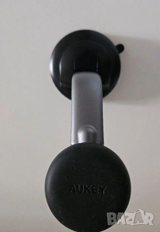 AUKEY HD-C49 магнитна стойка за телефон за таблото на кола, снимка 3 - Калъфи, кейсове - 55065972