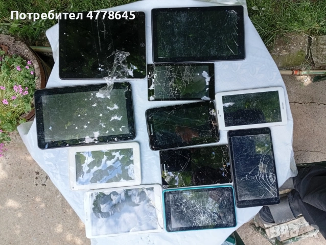 стари,ретро GSM и таблети , снимка 4 - Резервни части за телефони - 54608979