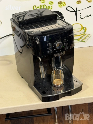 Кафемашина кафе автомат delonghi magnifica S с гаранция, снимка 4 - Кафемашини - 53986615