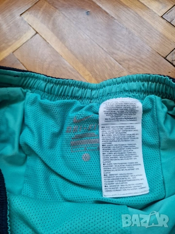 Страхотни мъжки къси шорти с клин NIKE размер L , снимка 4 - Къси панталони - 55267723