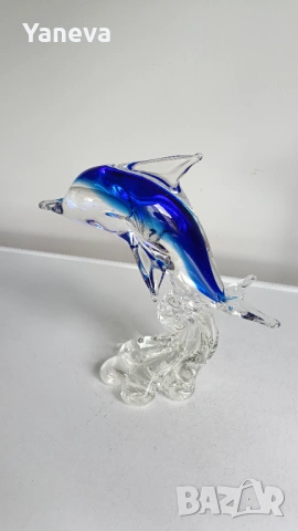 Кристална статуетка на делфин наподобява от френската компания Cristal d'Arques. , снимка 2 - Статуетки - 54731446