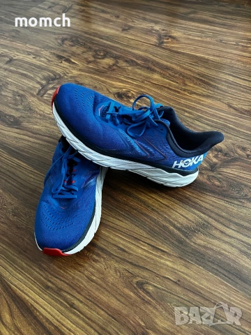 HOKA ARAHI 5-мъжки маратонки номер 44 2/3, снимка 2 - Маратонки - 54680438