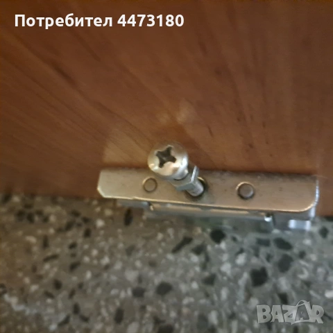 Трикрилен гардероб с плъзгащи се врати и огледало - разглобен за лесн транспорт, снимка 5 - Гардероби - 54136924