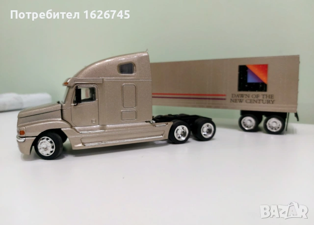 FREIGHTLINER CENTURY 1:43 NZG, снимка 4 - Колекции - 54546608