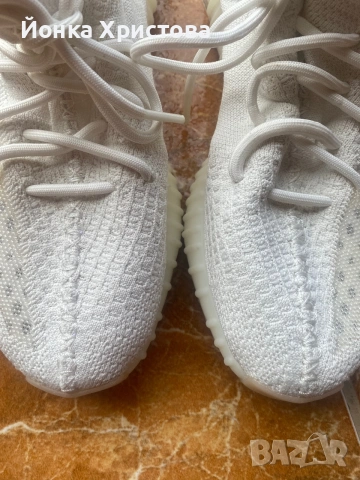 Маратонки Adidas Yeezy boost 350, снимка 3 - Маратонки - 54987363