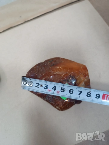 Голямо парче естествен кехлибар, снимка 6 - Антикварни и старинни предмети - 54014618