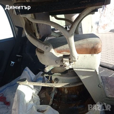 Антикварен механичен зъболекарски стол , снимка 5 - Антикварни и старинни предмети - 54370263