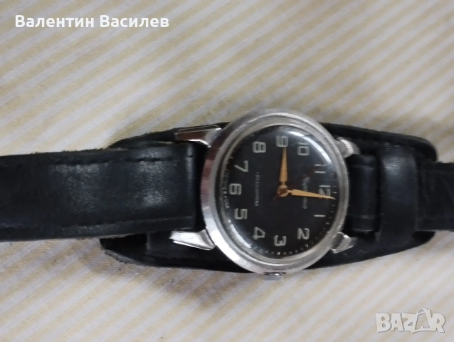 Восток и Кировские съветски часовници , снимка 6 - Антикварни и старинни предмети - 54379230