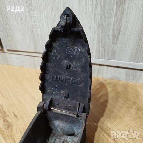стара ютия на жар , снимка 3 - Антикварни и старинни предмети - 54370073