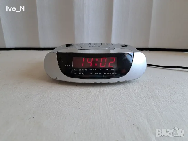 Радио часовник Bench KH 2237.