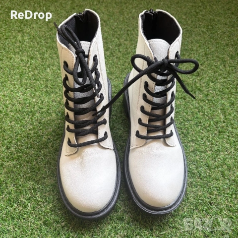 Дамски кубинки бели и сребристи, без марка, снимка 3 - Дамски боти - 54090581