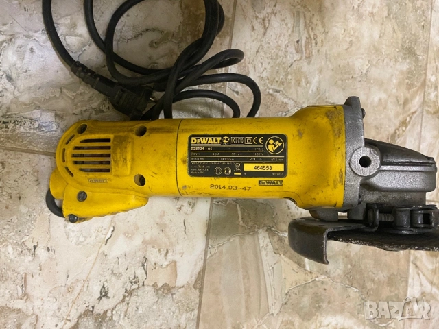Ъглошлайф  DEWALT   1100W, снимка 4 - Ъглошлайфи - 54368983