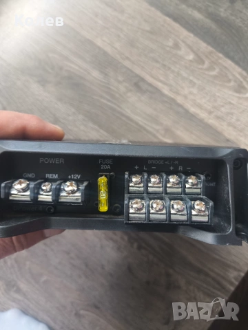 4 канален усилвател стъпало за бас каса субуфер hertz d power, снимка 3 - Ресийвъри, усилватели, смесителни пултове - 54673500