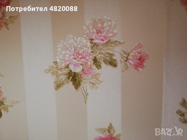Ъглов шкаф с витрина РЪЧНА декорация, снимка 9 - Шкафове - 54515717