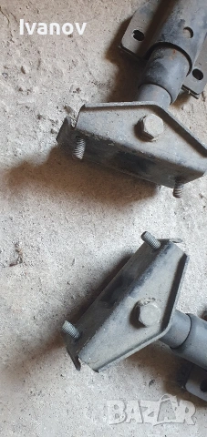 буфери за предна броня бмв е34 bmw e34 front bumper shock absorber ляв десен буфер бмв е 34, снимка 4 - Части - 54688035