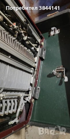 Ретро пишещи машини Olympia, снимка 2 - Антикварни и старинни предмети - 54142166