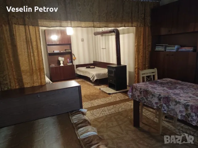Къща с двор и два самостоятелни входа в гр. Генерал Тошево | Продава се от собственик, снимка 3 - Къщи - 55447984