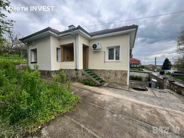 Ремонтирана къща в гр. Омуртаг до Еконт, снимка 3 - Къщи - 55099728