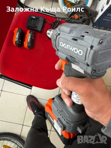 Безчетков акумулаторен гайковерт Daewoo U-FORCE 20V + 3 батерии и зарядно, снимка 3 - Други инструменти - 54410384