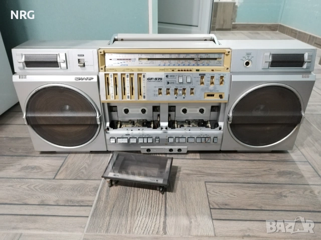 Sharp GF-575 На части